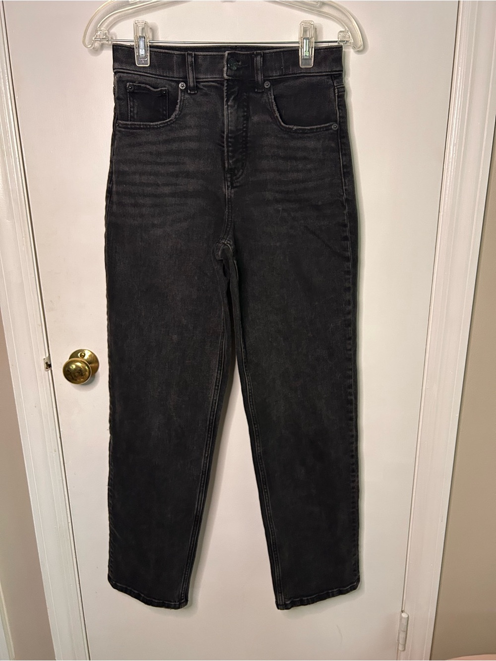 SPANX 90S STRAIGHT LEG JEANS IN CARBON SIZE SMALL/LONG